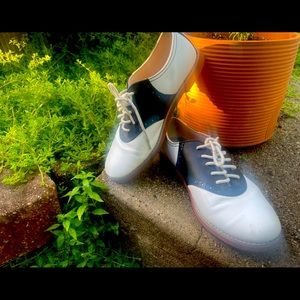 Eastland, Sadie Oxford, B&W size 7.5